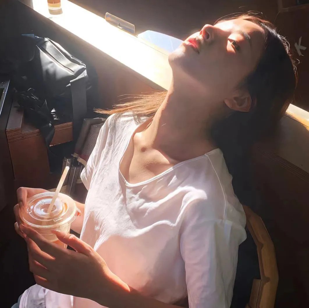 噗哔啵～来自未来～
